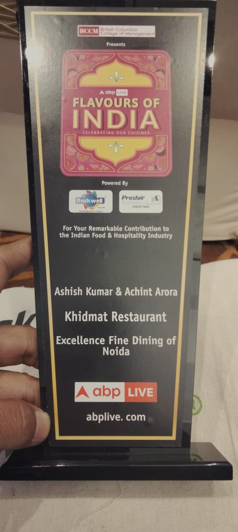 Khidmat Restaurant award for Excellence Fine Dining of Noida at Flavours of India